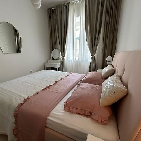Apartman Lavanda Cres Exteriör bild